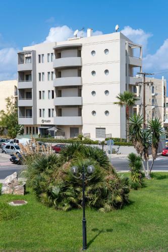 Icarus Apartments