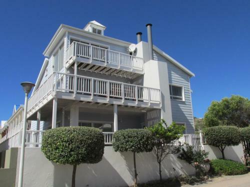 Point Village Accommodation - Hennie Bottom
