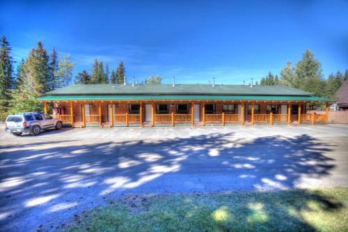 Overlander Mountain Lodge