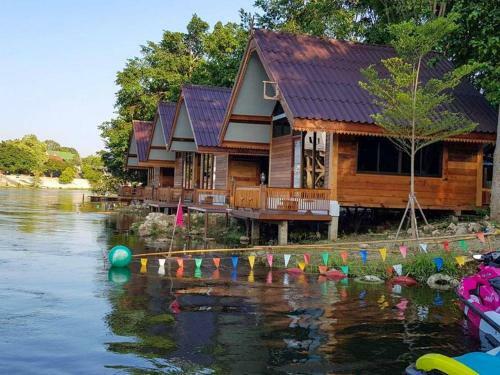 Hotel Pechpailin Resort