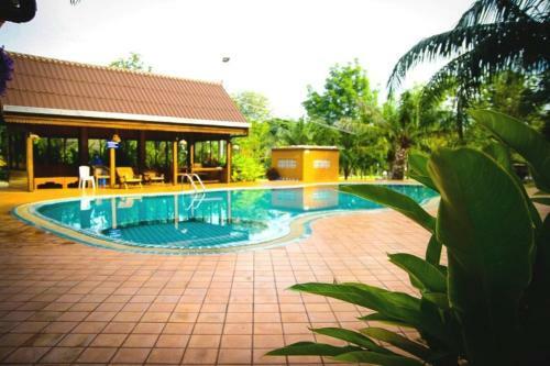 Hotel Pechpailin Resort