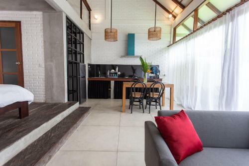 Balian Surf Villas