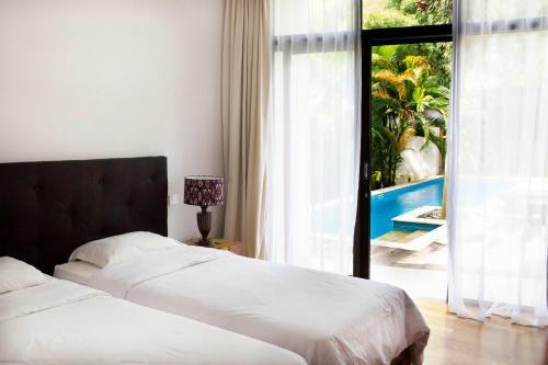Balian Surf Villas