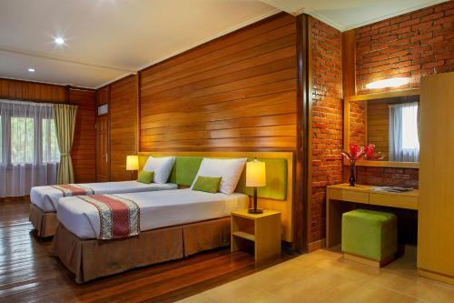 Jambuluwuk Convention Hall & Resort Puncak