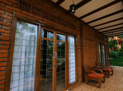 Jambuluwuk Convention Hall & Resort Puncak