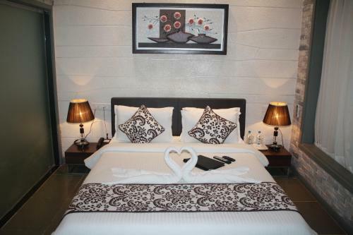 Hotel Tribecca Select Ahmedabad