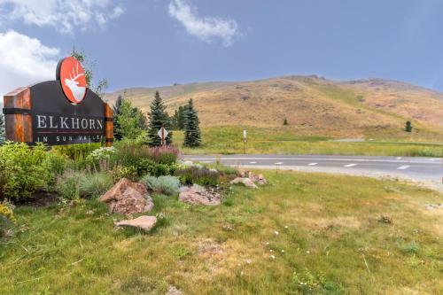 The Bluff Mountain Retreat