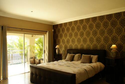 African Palm Cottage