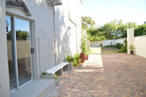 African Palm Cottage