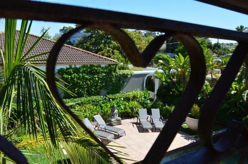 African Palm Cottage
