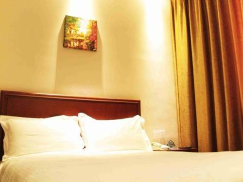 Greentree Inn Shandong Qingdao Development District Sdust Express Hotel