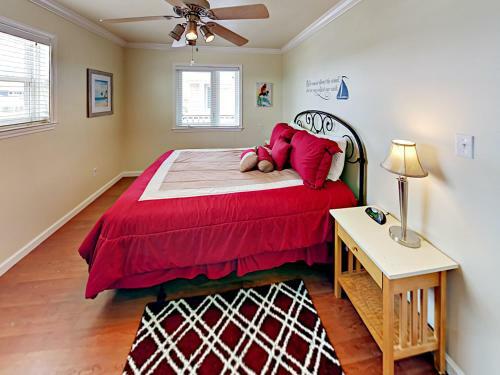 Apartamento 344 E Beach Blvd Condo Unit 21