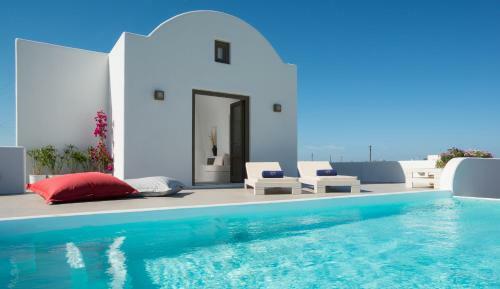 Azar Luxury Villas & Suites