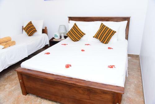 Hostal White Villa Airport Transit Hotel