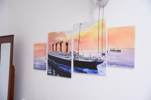 Hostal White Villa Airport Transit Hotel
