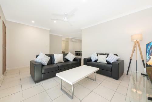Hostal 3 Bedroom Central Home