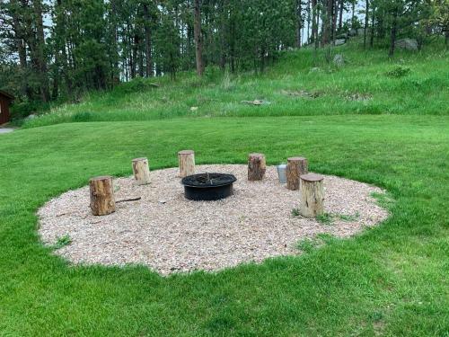 Rockerville Lodge & Cabins