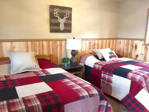 Rockerville Lodge & Cabins