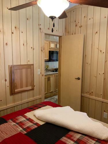 Rockerville Lodge & Cabins