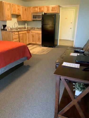 Rockerville Lodge & Cabins