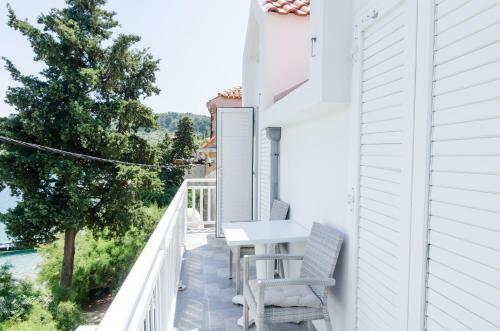 Hostal Holiday Home Macus