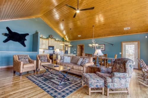 Dogwood Cabin 2606