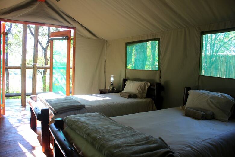Mtomeni Safari Camp