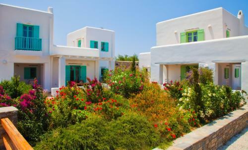 Naoussa Bay Villas