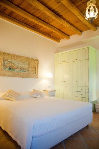 Naoussa Bay Villas