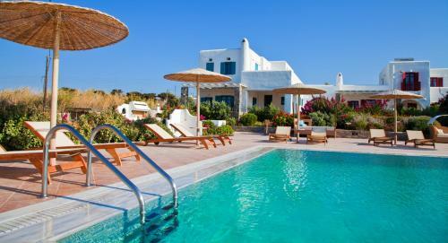 Naoussa Bay Villas
