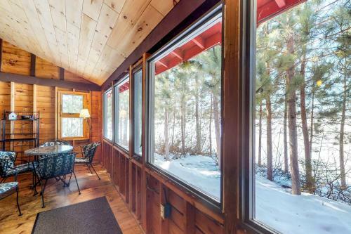 Breakwater Lodge