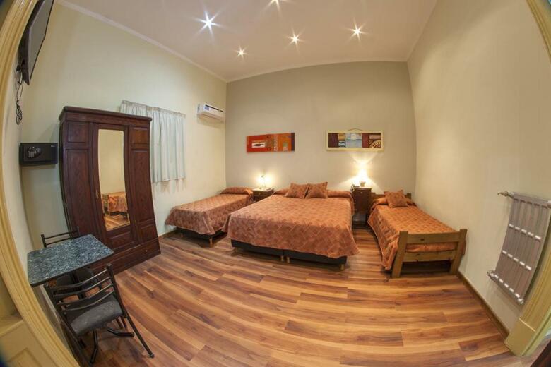 Hotel Reina