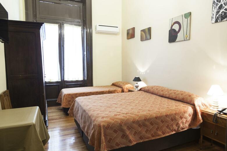 Hotel Reina