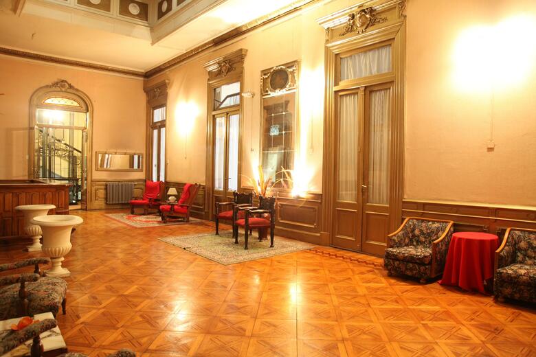 Hotel Reina