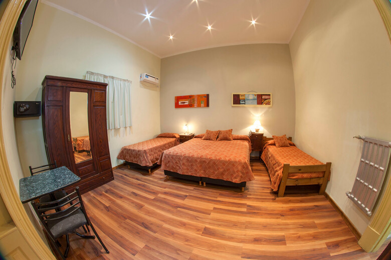 Hotel Reina