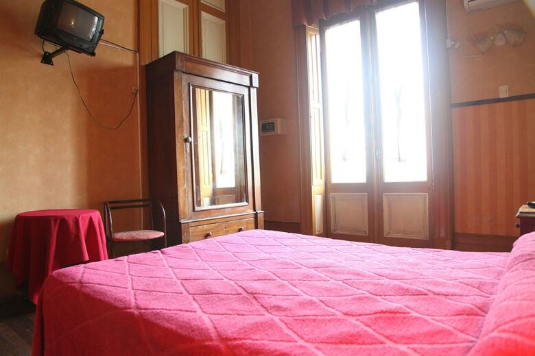 Hotel Reina
