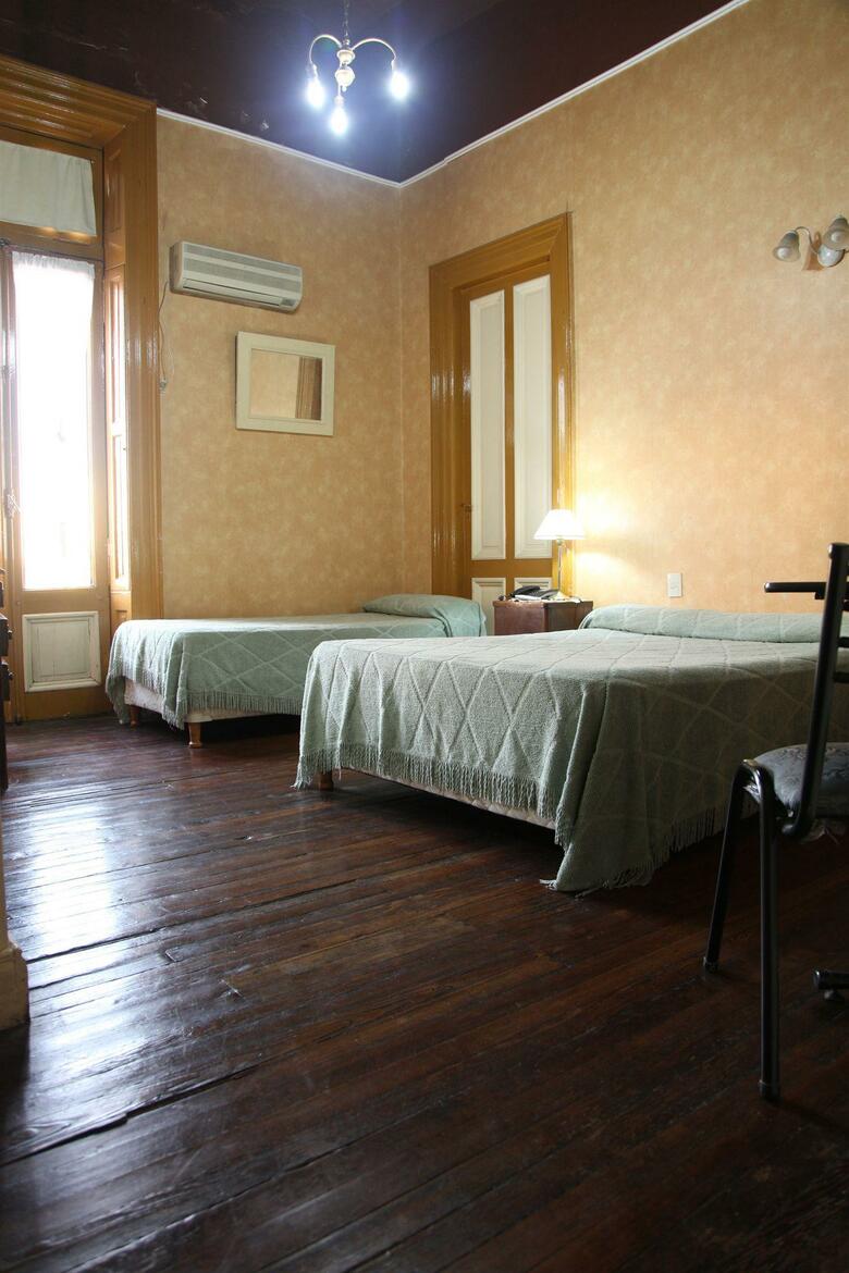 Hotel Reina