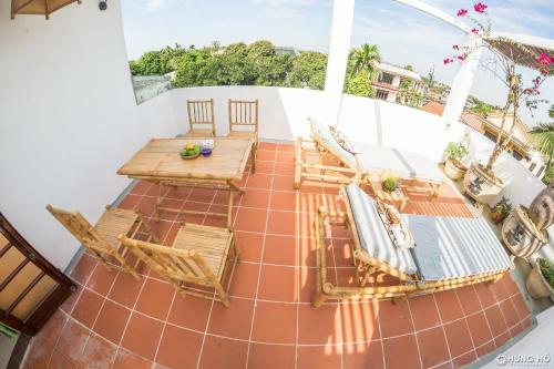 Tam Family Homestay