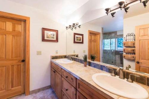 Cottonwood Place Vacation Home