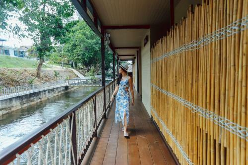 Hotel Binlha Raft