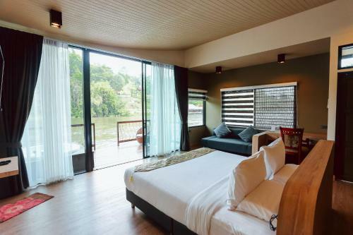 Hotel Binlha Raft