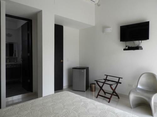 Lili House