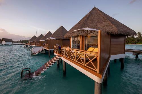 Hotel Mercure Maldives Kooddoo Resort