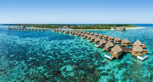 Hotel Mercure Maldives Kooddoo Resort