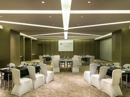 Hotel Pullman Nanjing Lukou Airport