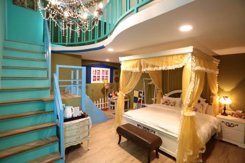 Aria 2 Home (with Elevator)