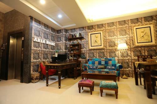 Aria 2 Home (with Elevator)