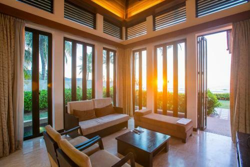 Sabah Beach Villas & Suites