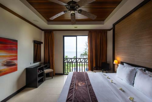 Sabah Beach Villas & Suites