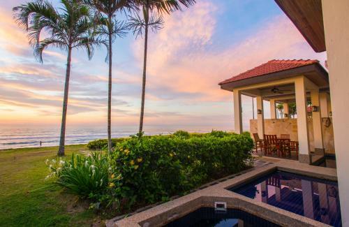 Sabah Beach Villas & Suites